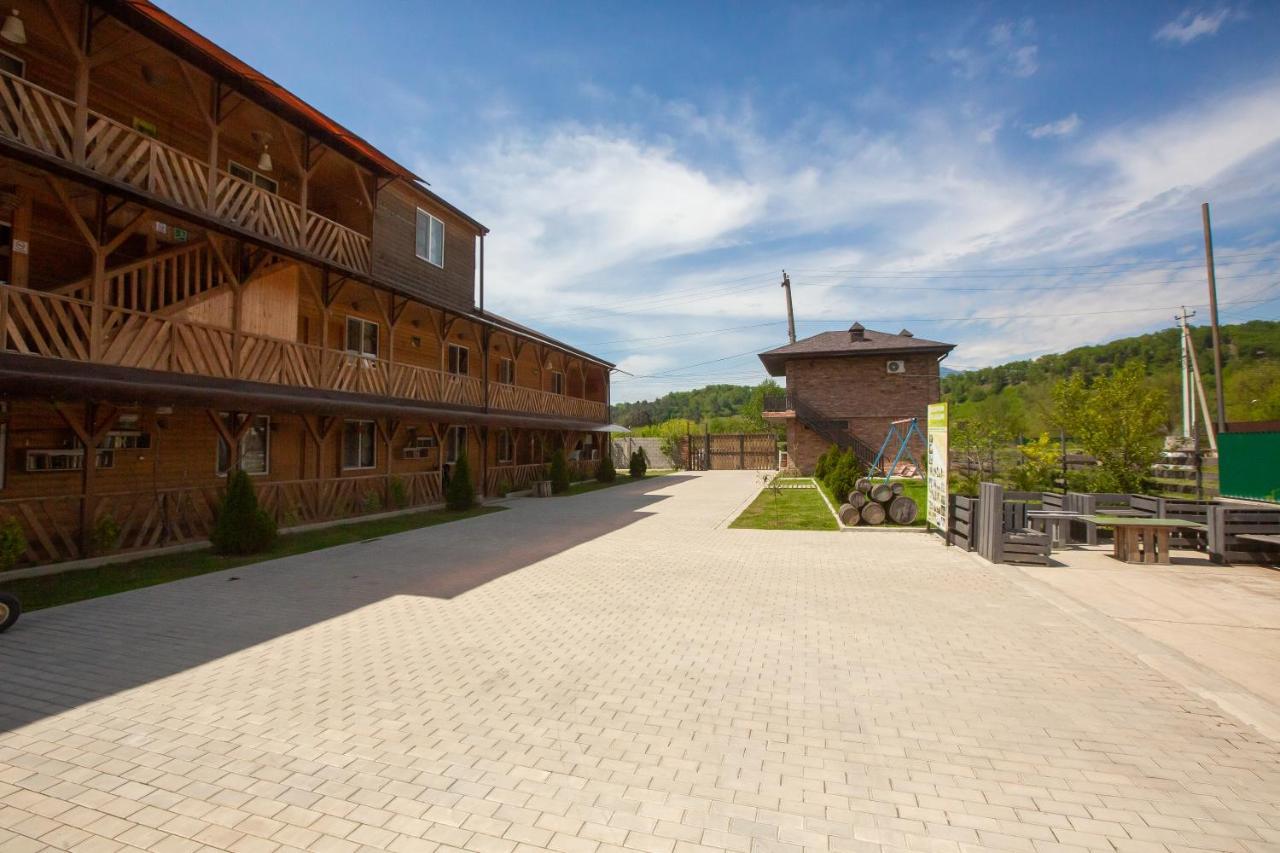 Gloriya Hotel Lidzava Екстер'єр фото