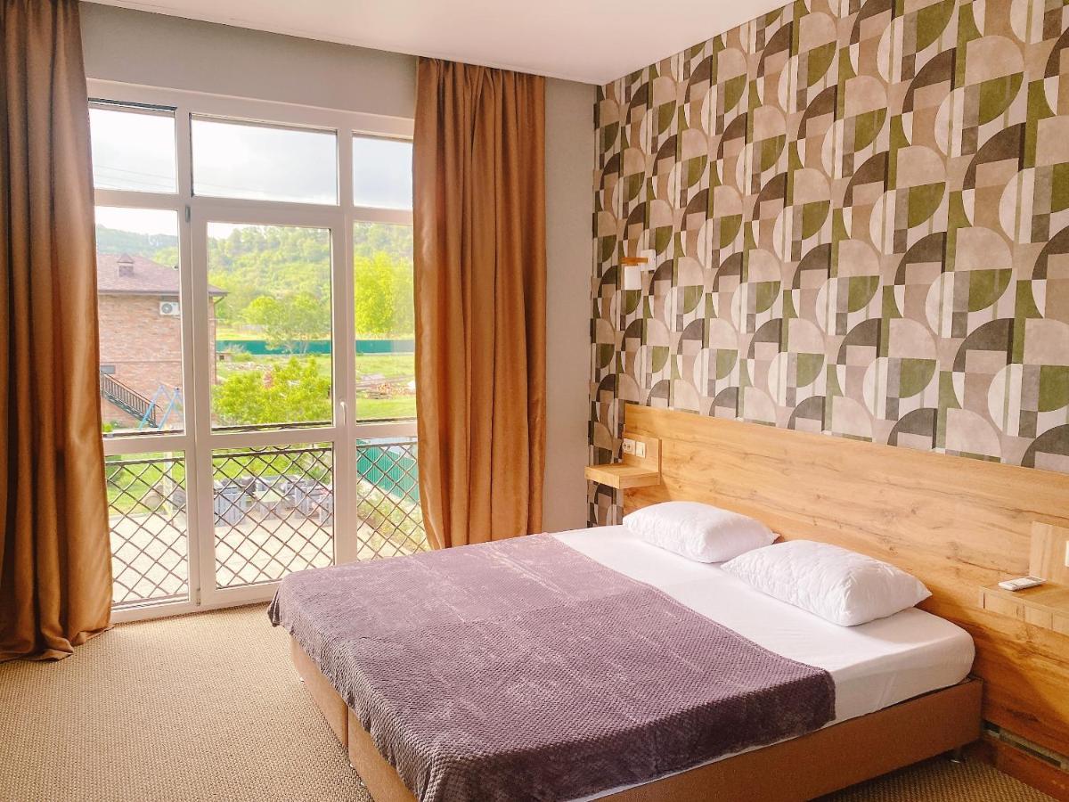 Gloriya Hotel Lidzava Екстер'єр фото
