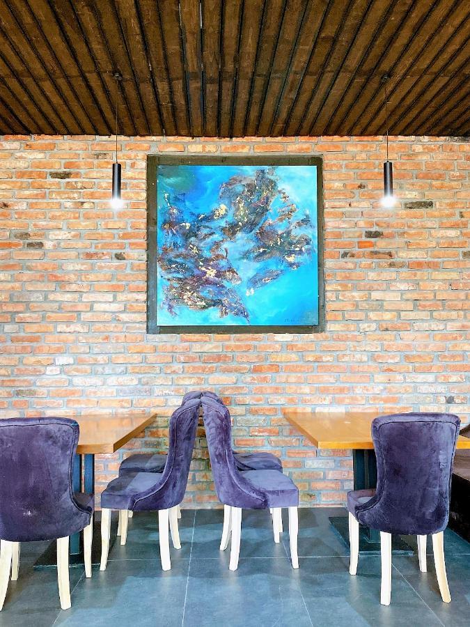 Gloriya Hotel Lidzava Екстер'єр фото